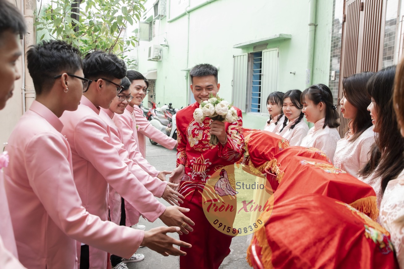 Hỷ phục bưng quả size to thoải mái xinh đẹp